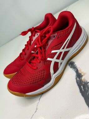 Asics Upcourt 5 Red Volleyball/Court Shoes Women’s Size 7